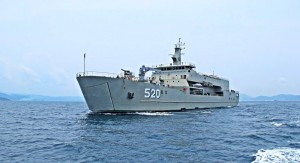 KRI Teluk Bintuni-520. (Foto: Dispen Kolinlamil)