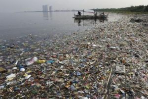 Sampah di laut