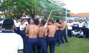 Suasana lomba yang digelar jajaran Satlinlamil Surabaya dalam memperingati hari kemerdekaan Indonesia