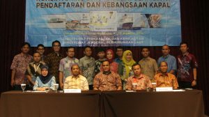 Foto bersama - Peserta sinkronisasi dan rekonsiliasi data pendaftaran kapal online 