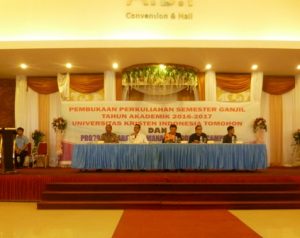 Kuliah Perdana UKIT di Tomohon, (24/8)