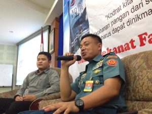 Letkol Laut (P) Salim