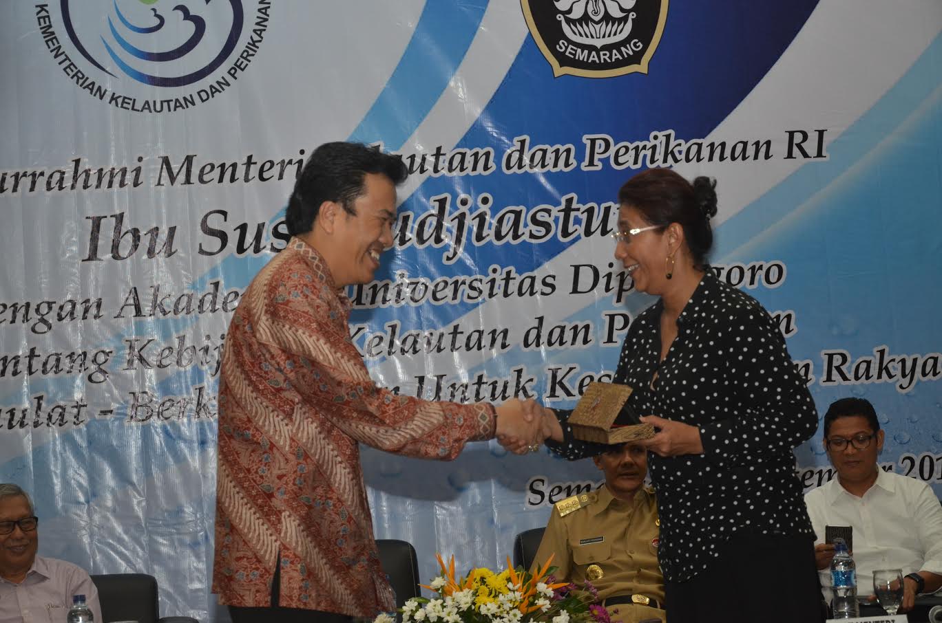 Kendati Lulusan SMP, Susi tetap Ditawarkan Honoris Causa dengan UNDIP