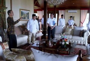 Tokoh Nasional, Prabowo Subianto, sambut Presiden