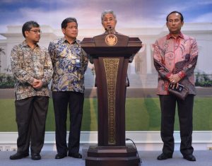 Ketua IKA ITS Dwi Soetjipto memberikan pemaparan di Istana Negara