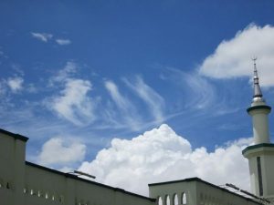 Ilustrasi: Lafadz Allah di langit