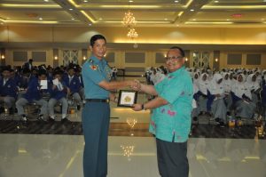 Kunjungan studi lapangan 250 siswa Madrasah Aliyah Negeri Yogyakarta-III, pada hari Senin (19/12) di AAL Bumimoro, Surabaya.