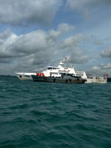 KN Belut Laut Bakamla RI tangkap kapal muat BBM Ilegal di perairan Batam.