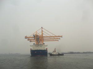 Tiga unit Container  Crane pesanan TPS yang sedang berlayar menuju TPS.
