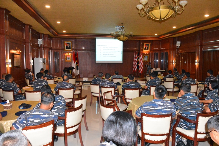 Suasana sosialisasi tentang pendidikan iptek bagi perwira menengah Kolinlamil.
