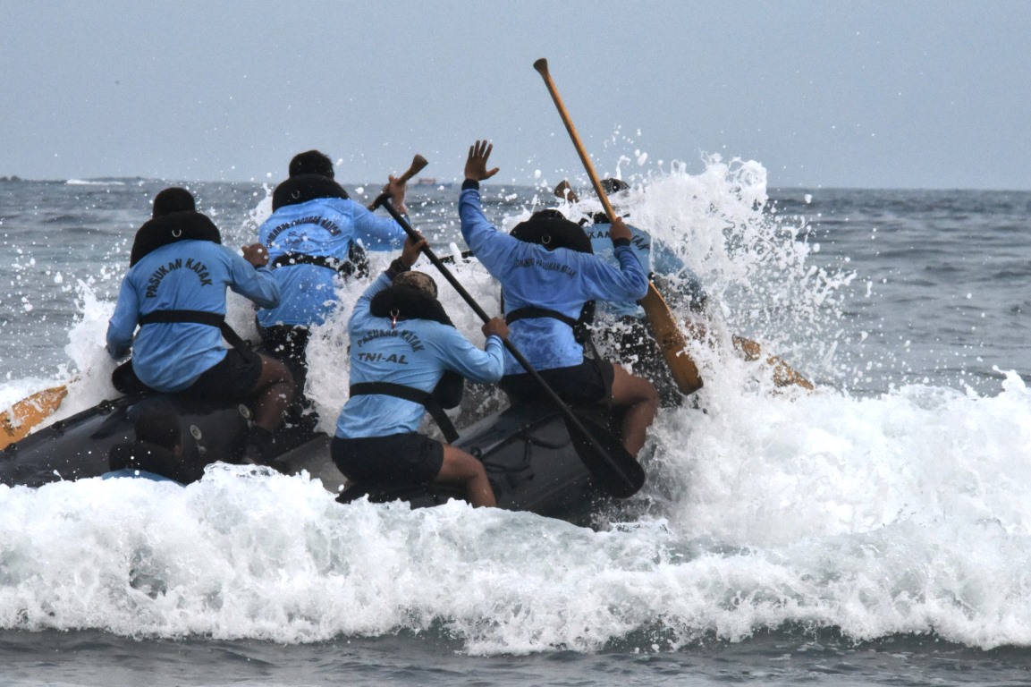 Terjang Samudra Hindia, Satkopaskaarmabar gelar Glagaspur di Pangandaran