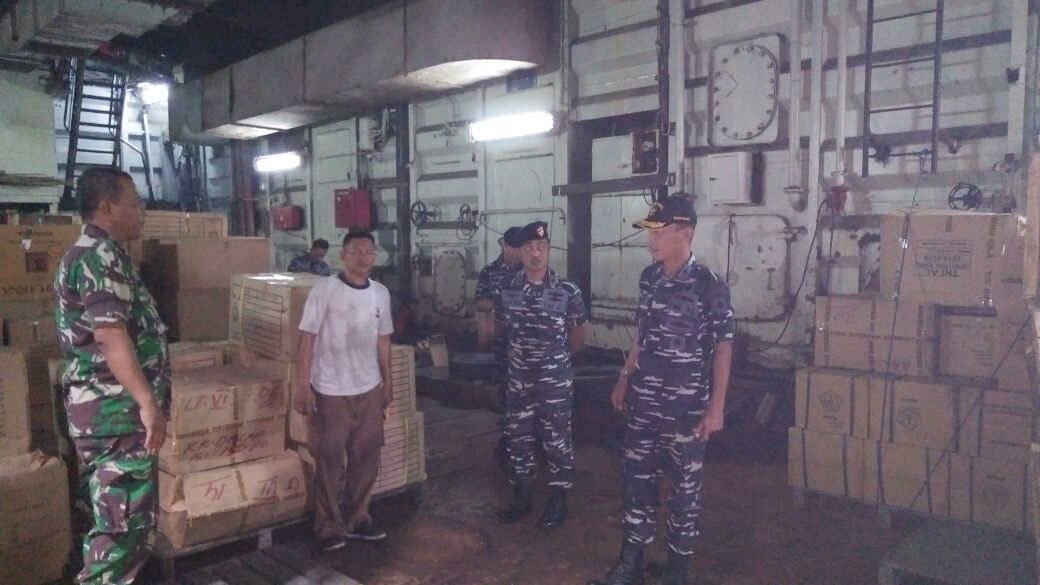 Inspeksi KRI Teluk Hading 538, Dansatlinlamil Pastikan Kesiapan Operasi