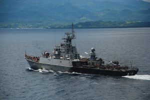 KRI Wiratno-379 sedang melaksanakan Operasi Samakta Udhaya di bawah kendali operasi Guspurla Koarmabar di Laut Natuna, Kamis (13/4).