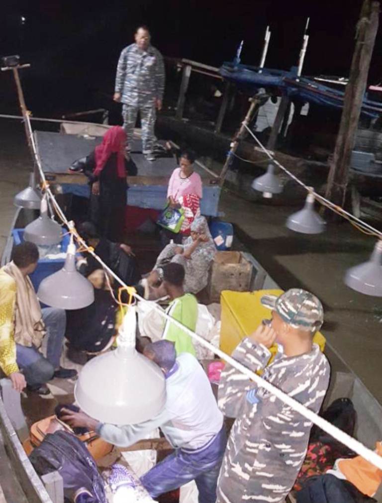 WFQR-1 Tangkap Kapal Angkut Imigran Gelap Warga Negara Somalia