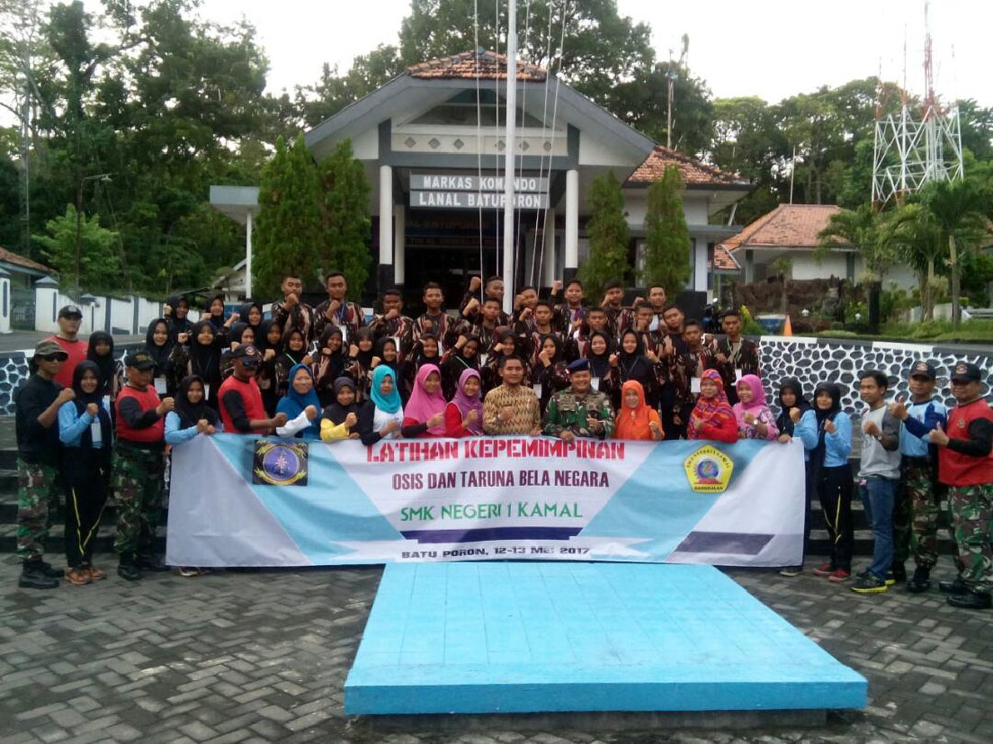 Peduli Pendidikan, Lanal Batuporon Fasilitasi LDKS SMKN 1 Kamal