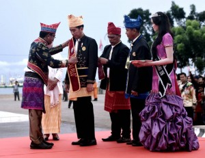 Nakhodai Poros Maritim Dunia, Presiden Jokowi menerima gelar Adat ‘Kapiten Lau Pulo’