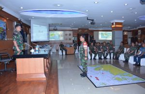 Latihan Kesiapsiagaan Koarmabar Tahun 2017 melaksanakan kegiatan Olah Yudha melalui Tactical Floor Game (TFG), yang dipimpin oleh Kasarmabar Laksamana Pertama TNI Yudo Margono, S.E., di Aula Yos Soedarso, Mako Koarmabar, Jalan Gunung Sahari No. 67, Jakarta Pusat, Jumat (7/7).
