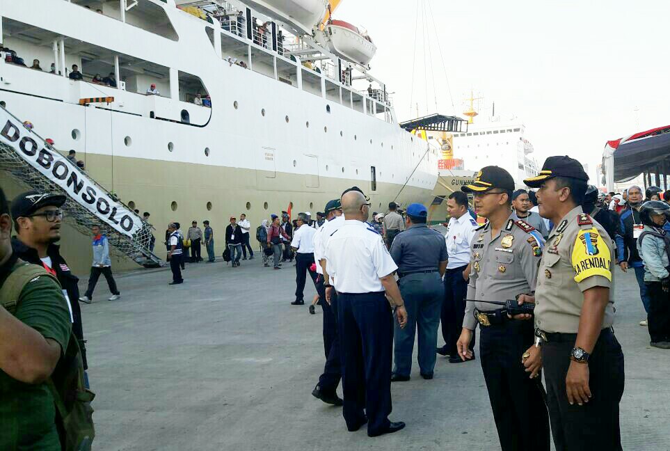 HUT Bhayangkara ke 71, Polres Pelabuhan Tanjung Priok tetap memberikan Pelayanan Terbaik