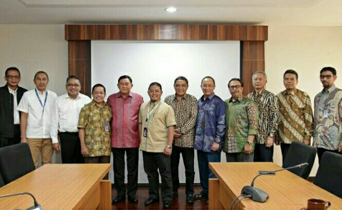 3 Direktur Pelindo IV Diberhentikan Menteri BUMN