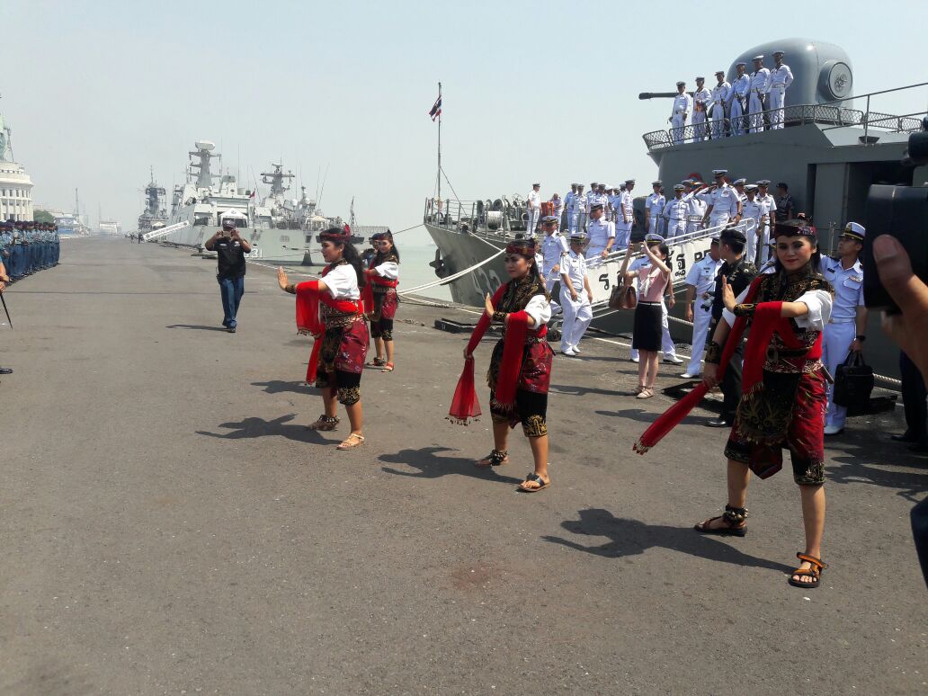 Kapal Perang Thailand Kunjungi Surabaya