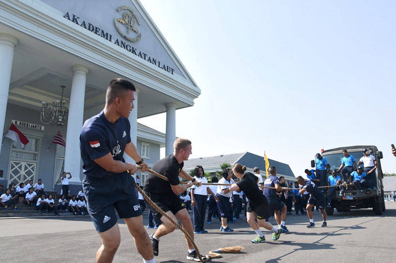 Sambut Hari Kemerdekaan Bangsa Indonesia, Cadet US Army Beradu Tangkas dengan Taruna AAL