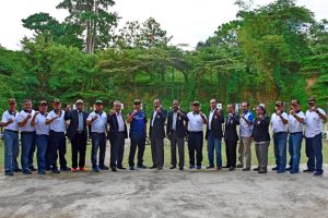 Foto bersama delegasi KONI Maluku dengan jajaran Lantamal IX.