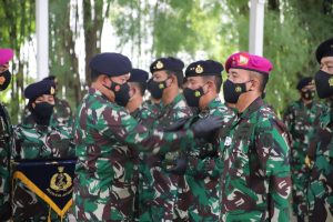 Pelantikan Laksda Tunggul sebagai Danseskoal yang baru.