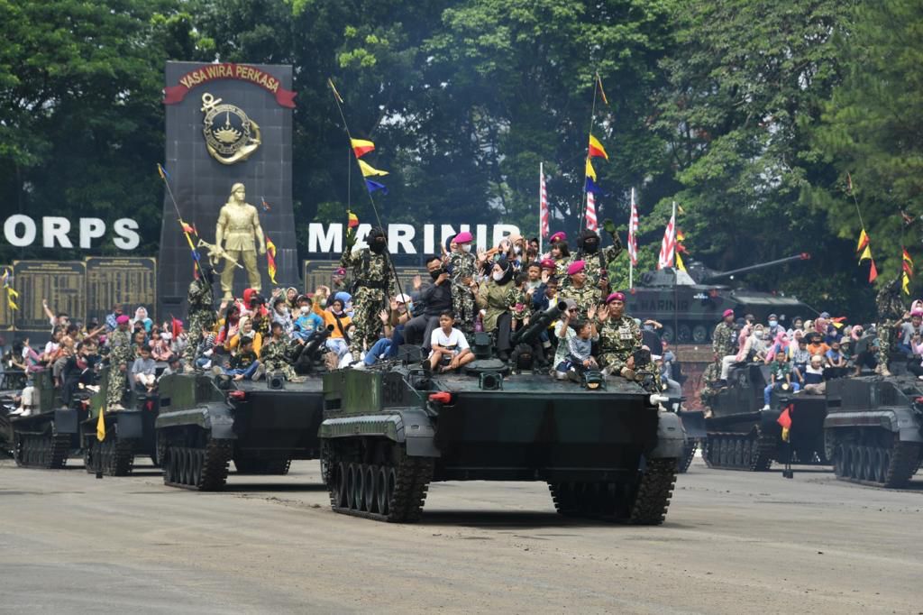 Dibutuhkan Rakyat, 77 Tahun Korps Baret Ungu Mengabdi untuk Bangsa