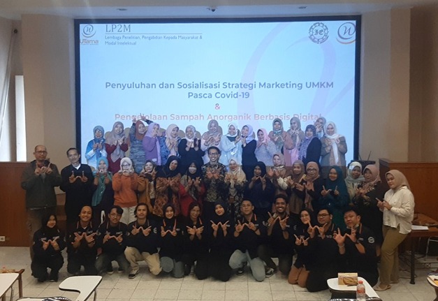 Aplikasi Digital Logistik Pengelolaan Sampah Anorganik, Karya Mahasiswa Widyatama Penghasil ‘Cuan’