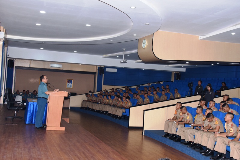 Potensi Menjadi Tentara yang Berintegritas, KASAL bekali Taruna STTAL