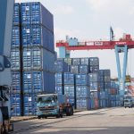 Koordinasi Logistik Membaik, Arus Kapal Pasca Lebaran Terkendali Ilustrasi kegiatan bongkar muat Area Tanjung Priok 1 Zona 3